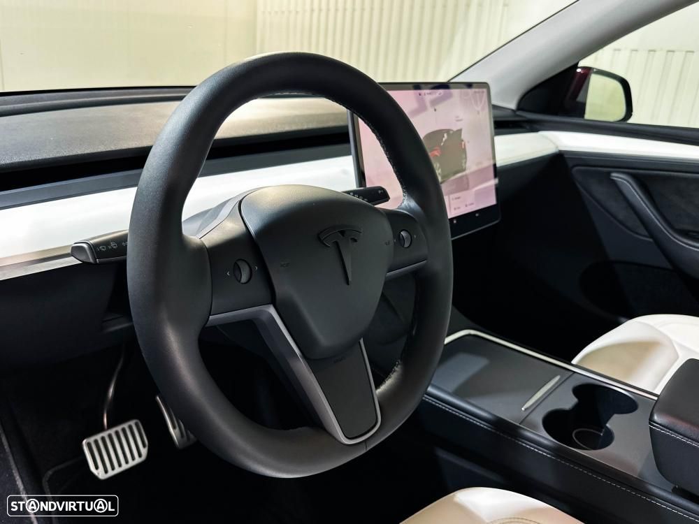 Tesla Model Y Standard - 18
