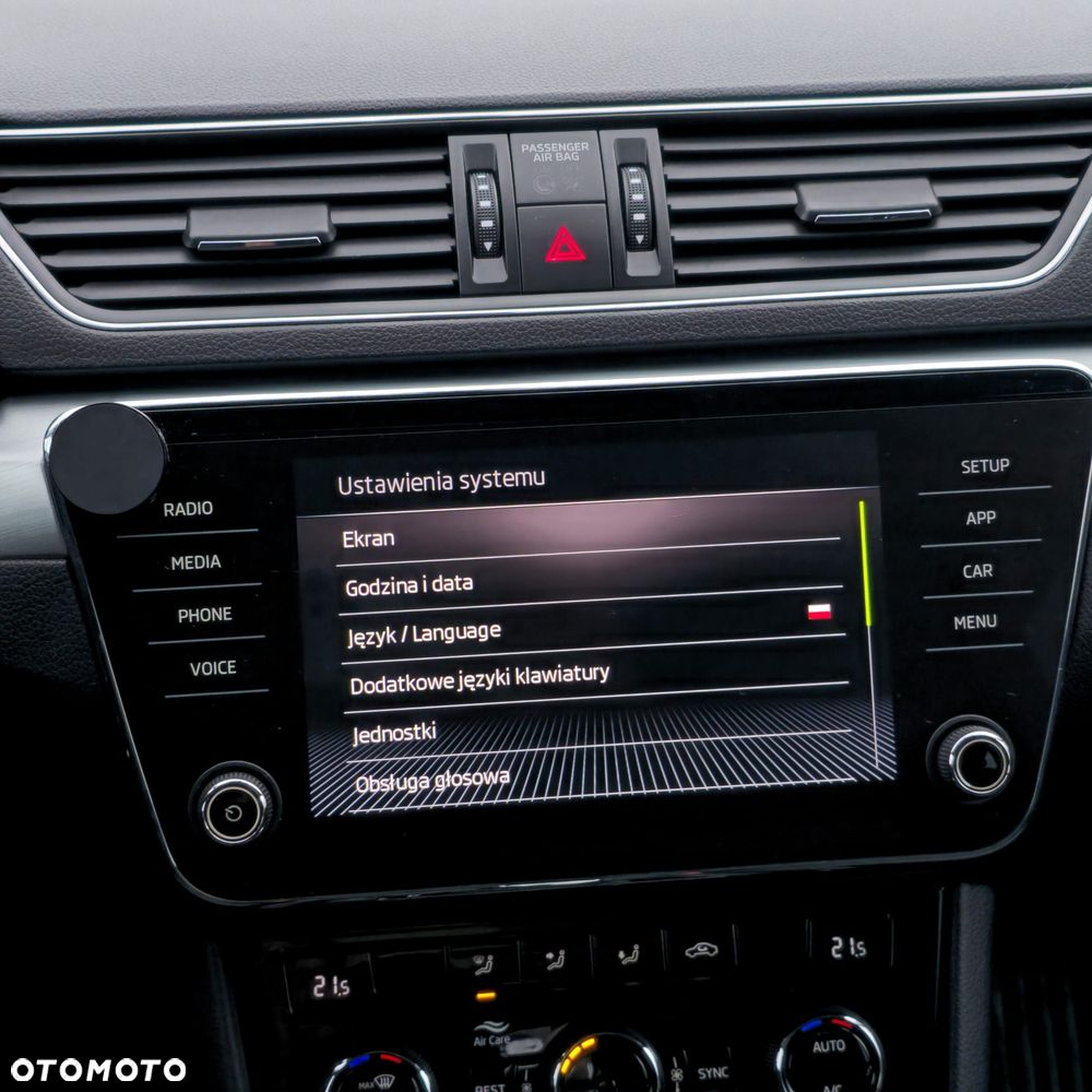 Skoda Superb 2.0 TDI DSG Style - 37