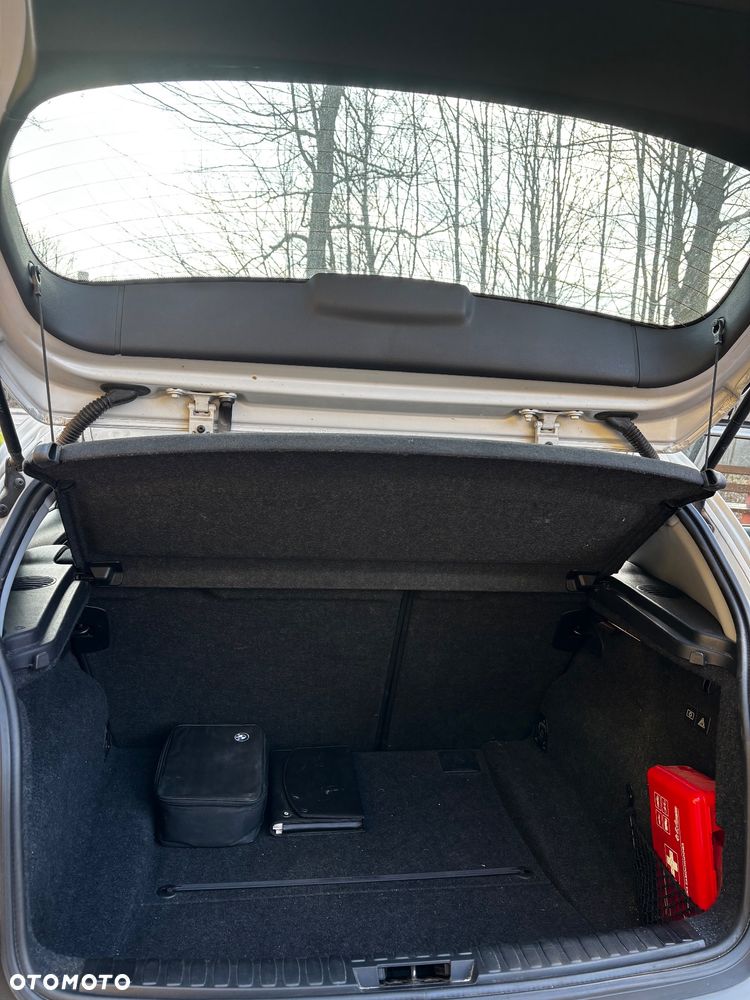 BMW Seria 1 116i - 20