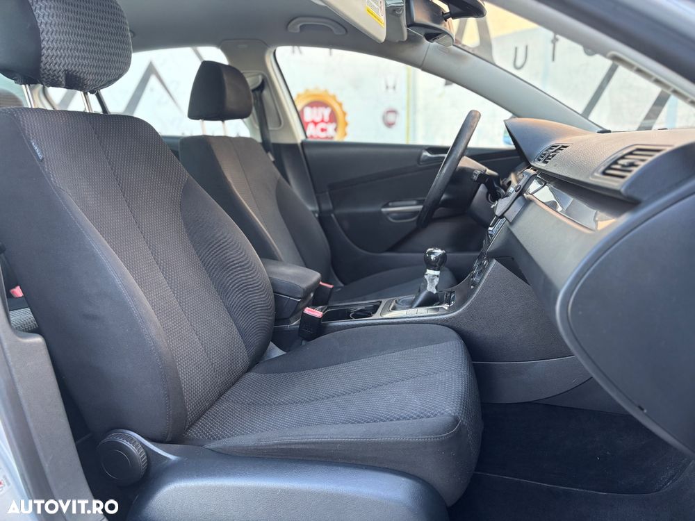 Volkswagen Passat 1.9 TDI Comfortline - 7