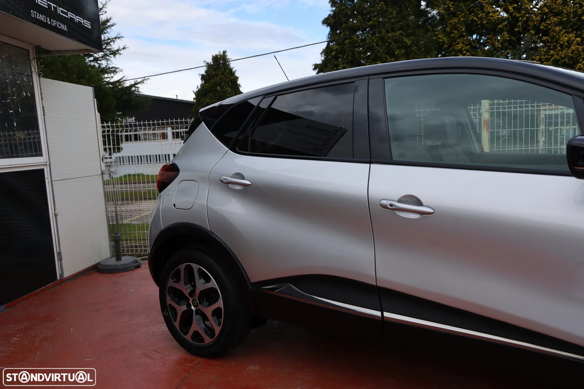 Renault Captur 1.5 dCi Exclusive - 3