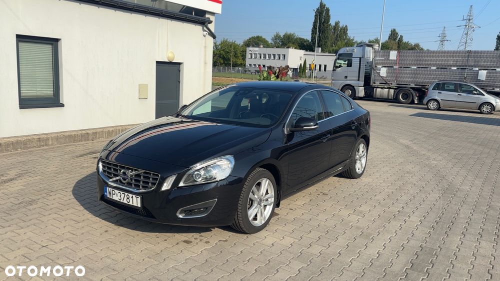 Volvo S60 D3 Summum - 1