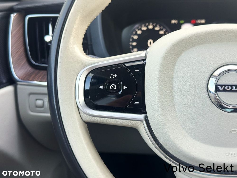 Volvo XC 60 - 12
