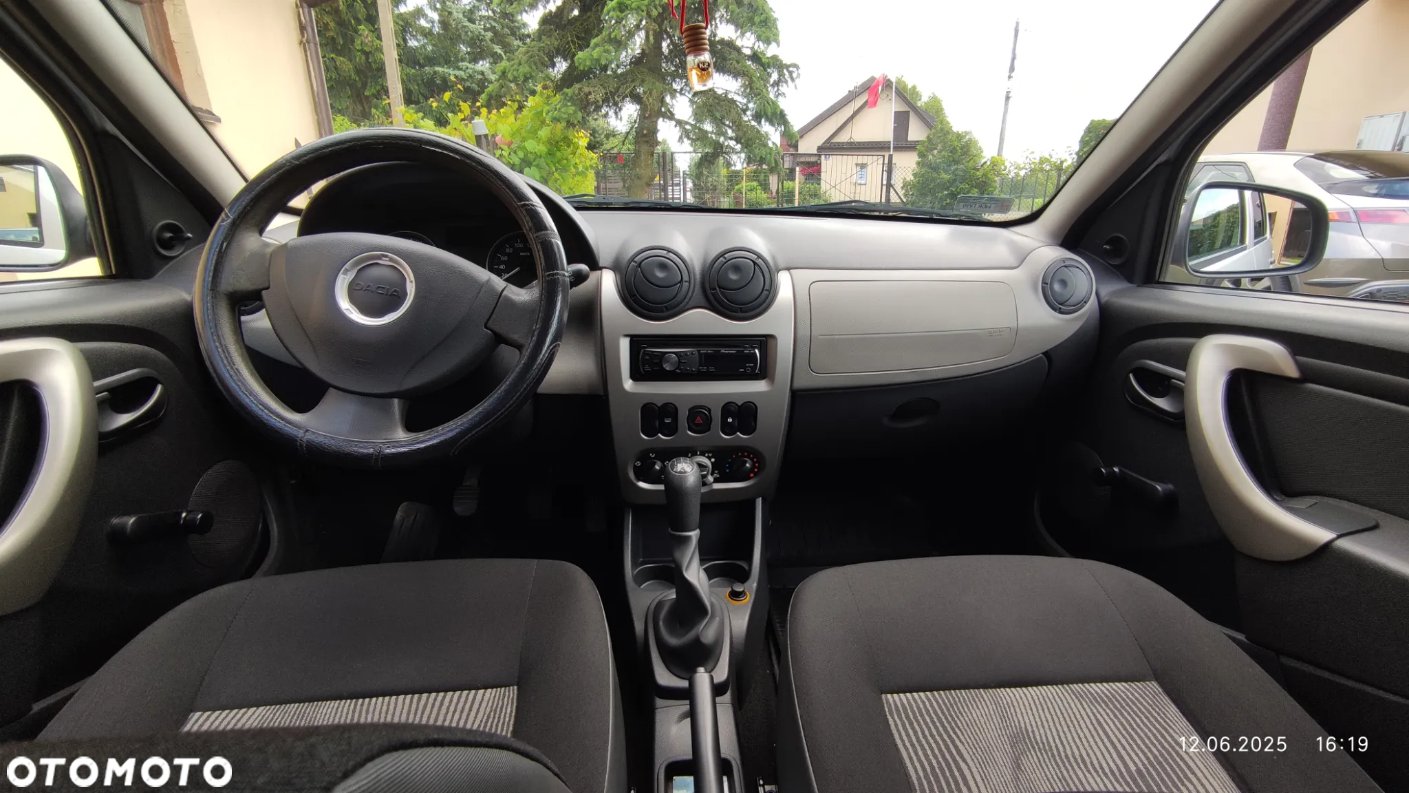 Dacia Sandero 1.2 16V 75 Ambiance - 12
