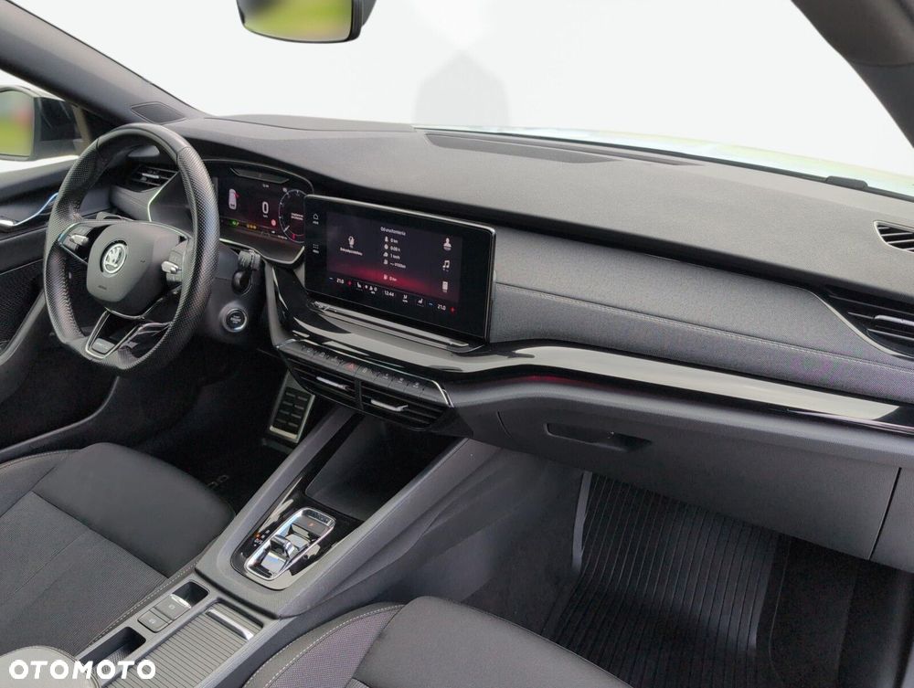 Skoda Octavia 2.0 TDI Sportline DSG - 17