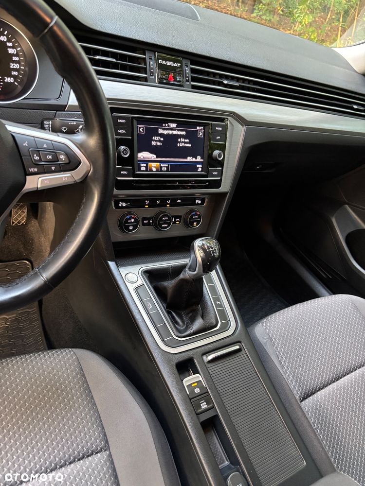 Volkswagen Passat 1.5 TSI EVO Elegance - 21