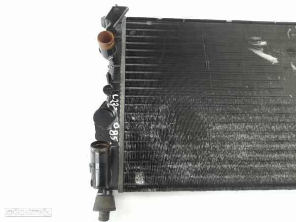 Radiador Agua  Renault Clio Ii Caixa (Sb0/1/2_) - 2
