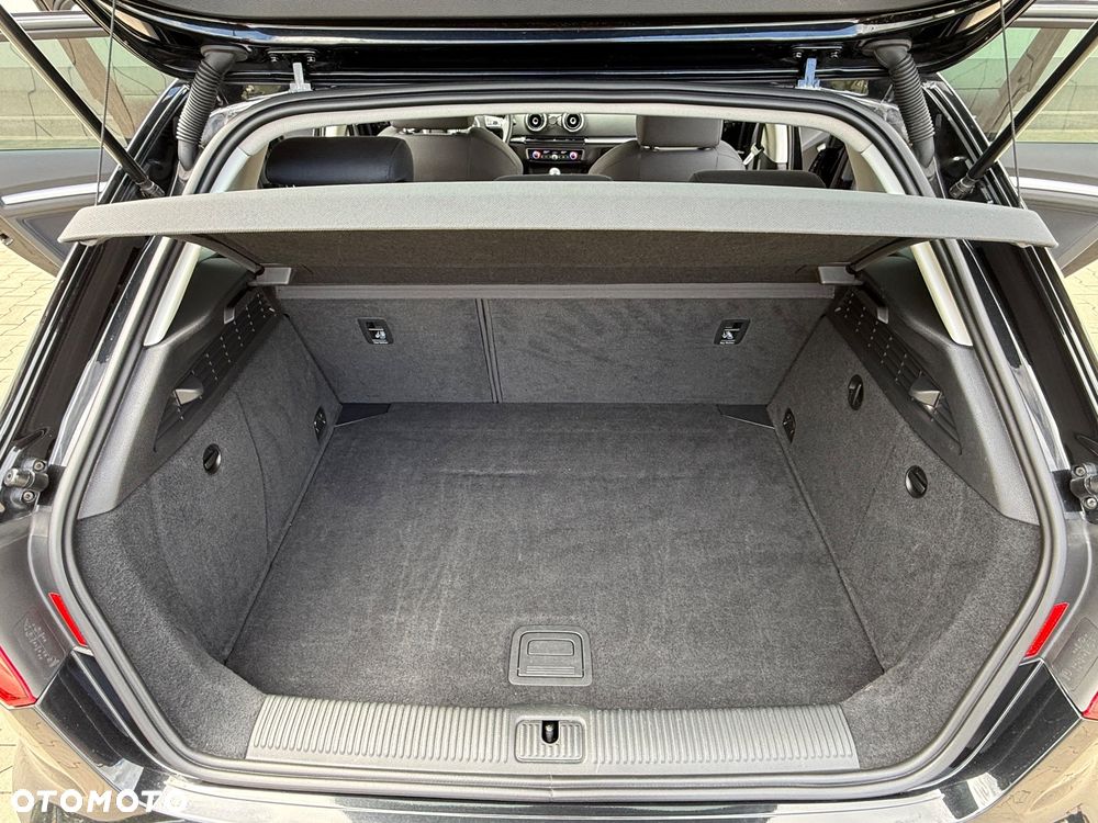 Audi A3 Sportback 2.0 TDI S tronic design - 36