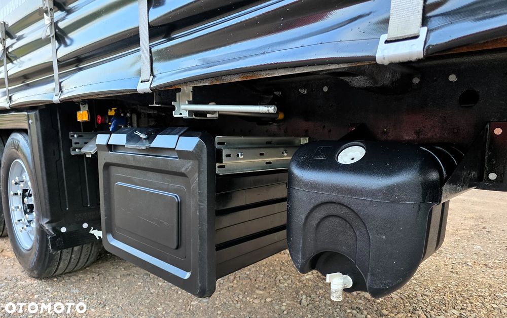 Schmitz Cargobull Varios* Dach pod.* Oś pod.* Paleciara* Komputer! - 17