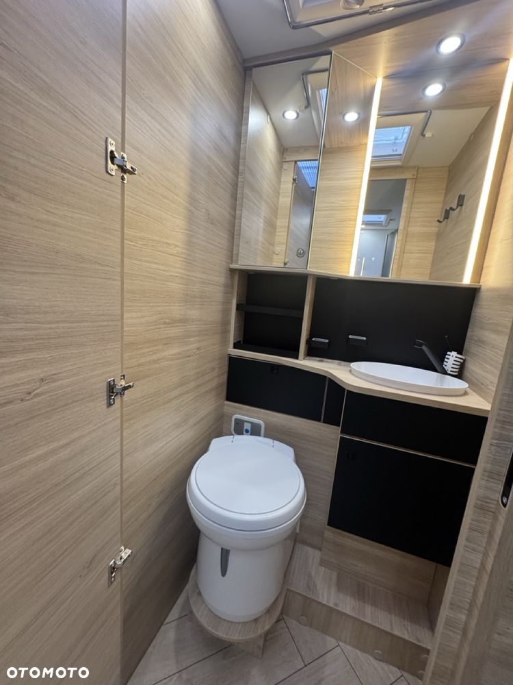 Ford Chausson 797 Titanium Ultimate - 38