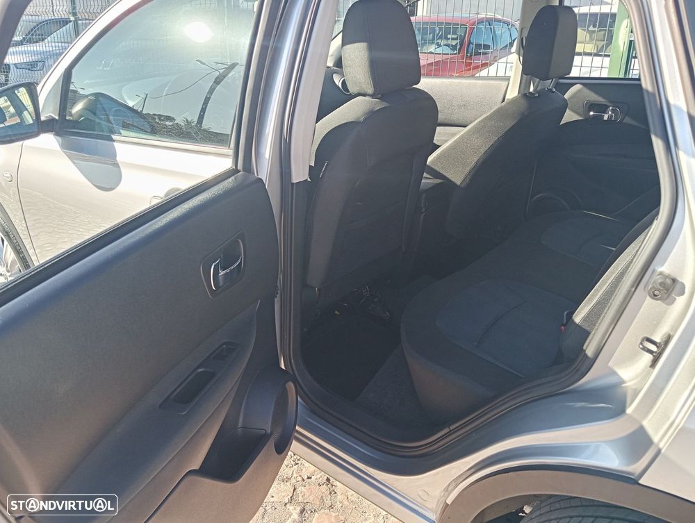Nissan Qashqai 1.6 Acenta - 13