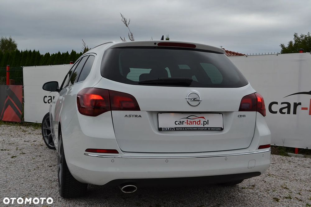 Opel Astra 2.0 CDTI DPF SportsTourer Edition - 10