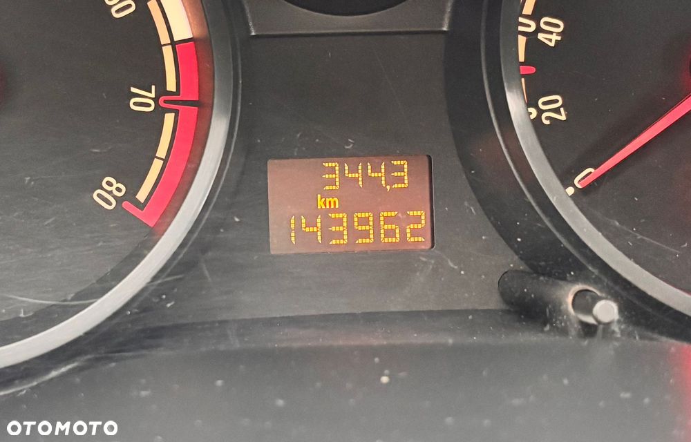 Opel Corsa 1.2 16V Essentia - 12