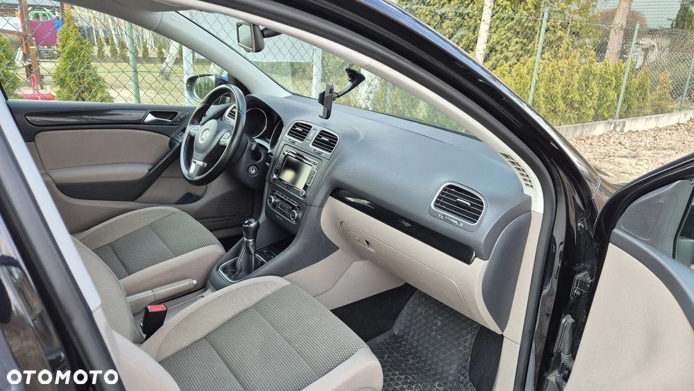 Volkswagen Golf 1.6 Comfortline - 10