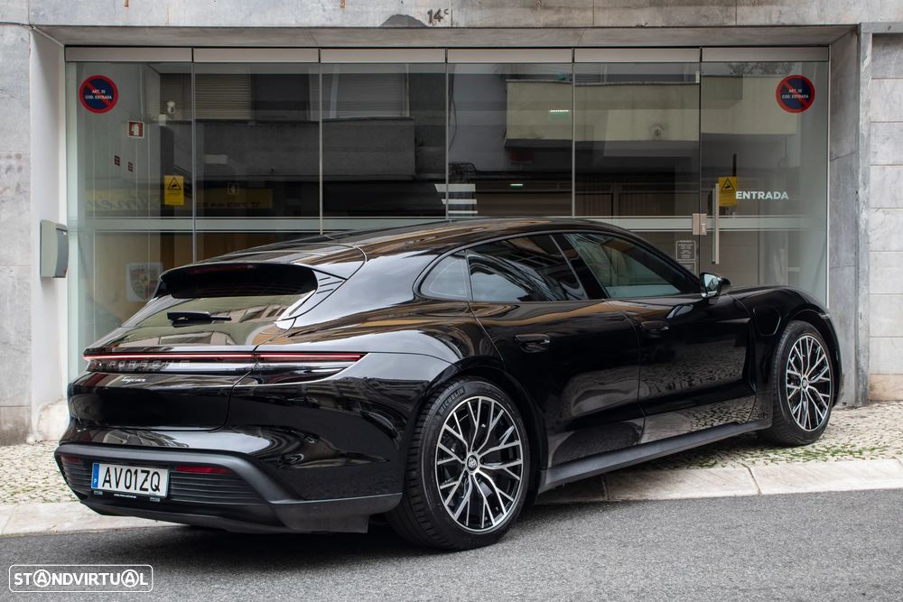 Porsche Taycan Sport Turismo Standard - 38