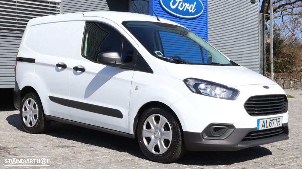 Ford Courier Van - 11
