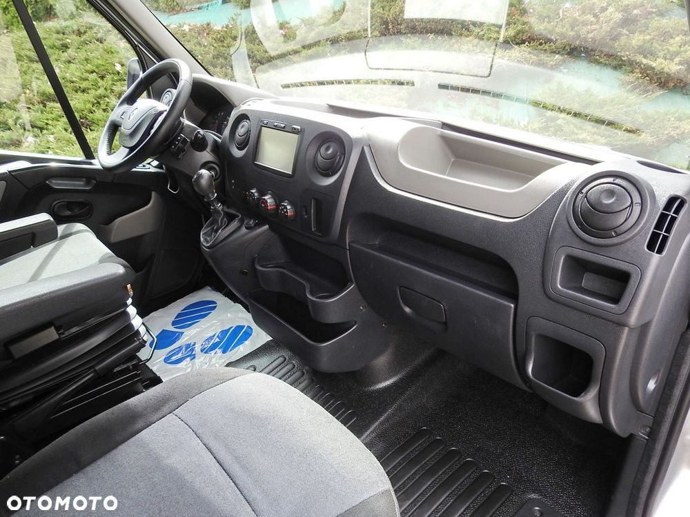 Renault MASTER PLANDEKA 8 PALET WEBASTO TEMPOMAT NAWIGACJA KLIMATYZACJA PNEUMATYKA  170KM - 38