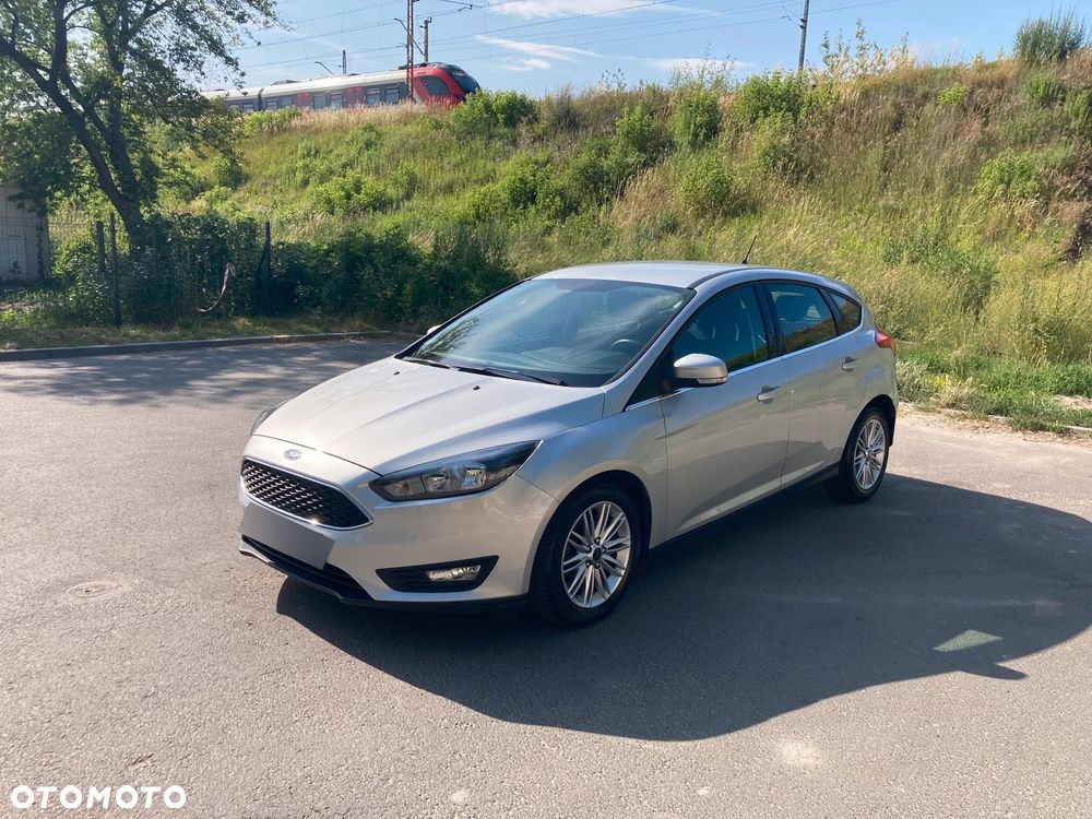 Ford Focus 1.5 TDCi SYNC Edition - 10