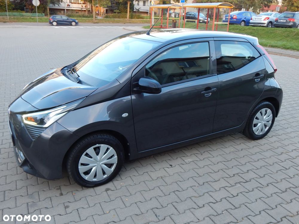 Toyota Aygo x-clusive Style Selection - 14
