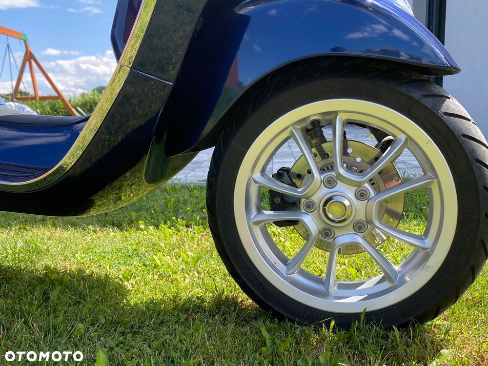 Vespa Primavera - 9