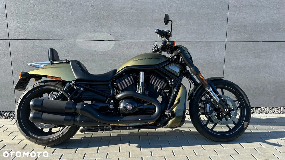 Harley-Davidson V-Rod Night Rod - 2