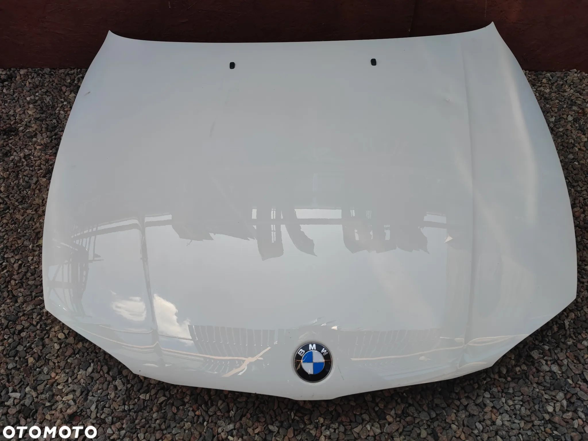 BMW E81 / E82 / E87 / E87LCI / E88  ORYGINALNA MASKA PZEDNIA / POKRYWA SILNIKA PRZÓD W KOLORZE BIAŁYM  ALPINEWEISS III O KODZIE A300 O NR. 41 62 7 162 102 / 41 61 4 415 290 / 41 62 7 134 070 OEM W DOBRYM STANIE - 1