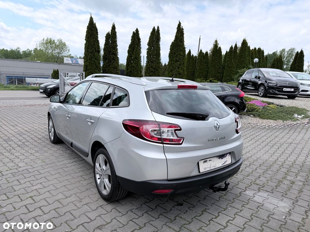 Renault Megane TCe 130 Dynamique - 5
