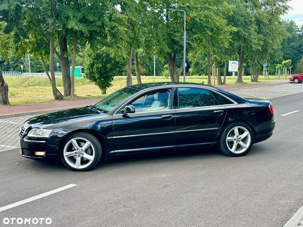 Audi A8 - 12