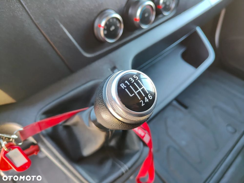 Renault MASTER 2.3DCI 165KM** WINDA DHOLLANDIA** Skrzynka-Plandeka+1xFIRANKA 8-EuroPalet* UDT-ważne 02.28** POLSKI SALON** 217 TYŚ KM** DMC do 3.5T kat.B** - 17