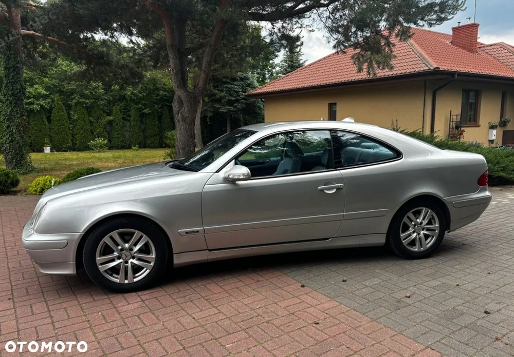 Mercedes-Benz CLK - 4