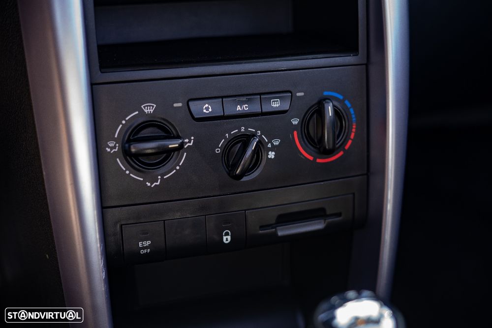 Peugeot 207 CC 1.6 HDi FAP - 16