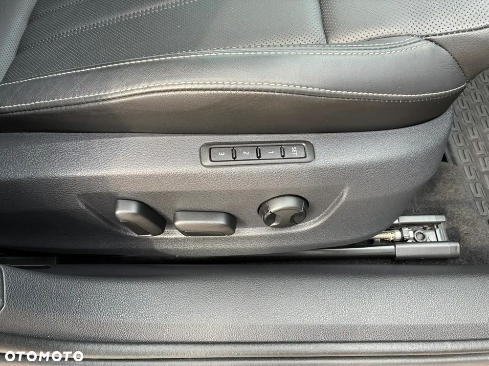 Skoda Superb 2.0 TSI L&K DSG - 15