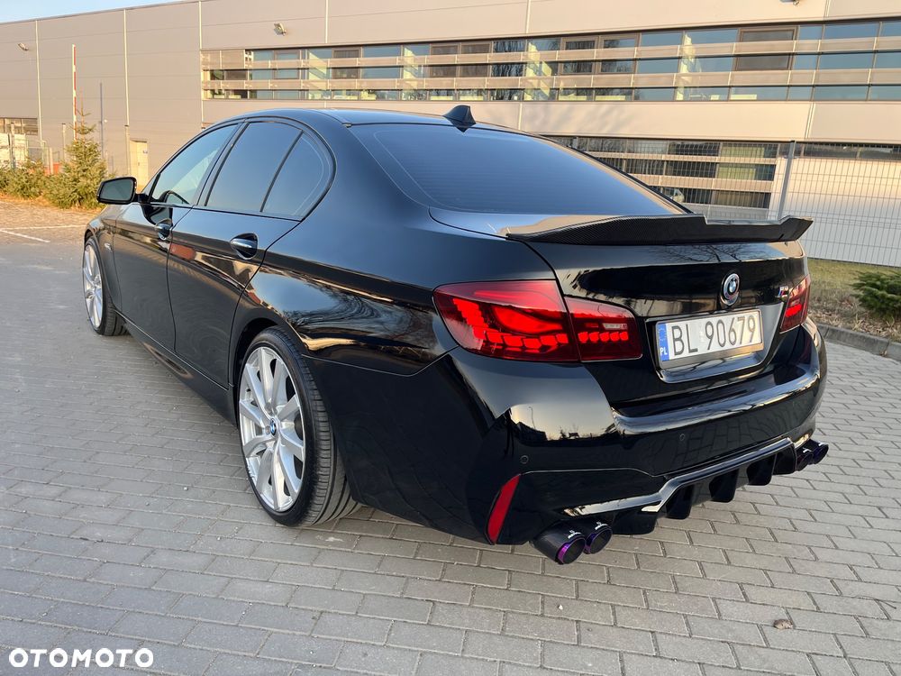 BMW Seria 5 535i Sport-Aut - 28