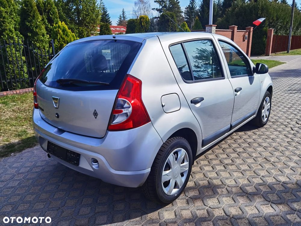 Dacia Sandero 1.2 16V 75 Celebration - 3