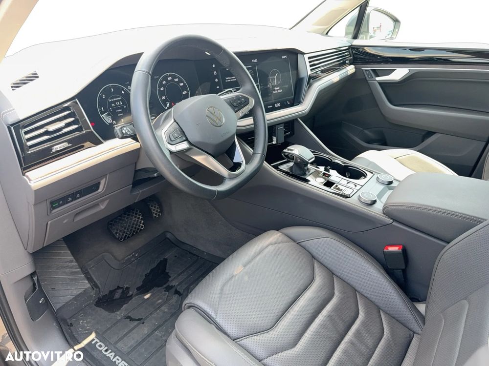 Volkswagen Touareg - 9