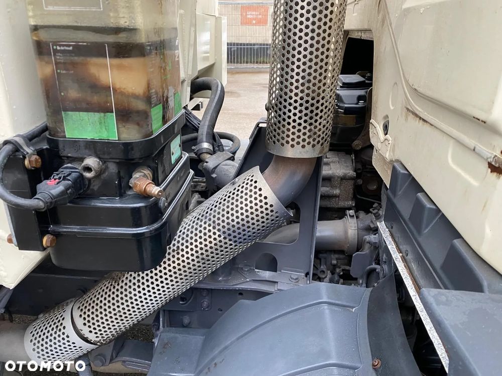 Mercedes-Benz Atego kompaktowa śmieciarka z wagą Norba 9m3 EURO 6 - 9