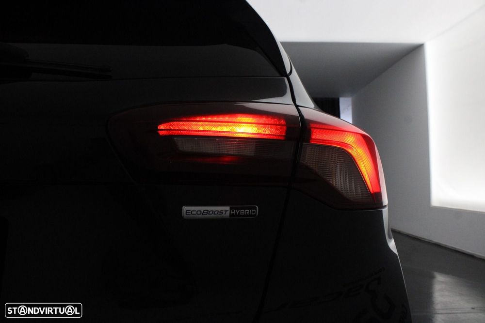 Ford Focus 1.0 EcoBoost MHEV Connected Design — fotografia 35