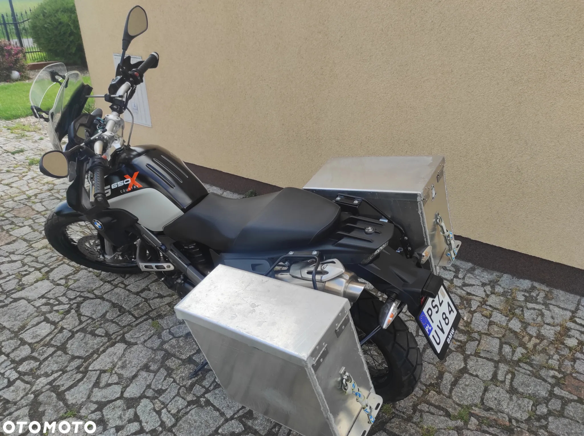 BMW G - 16