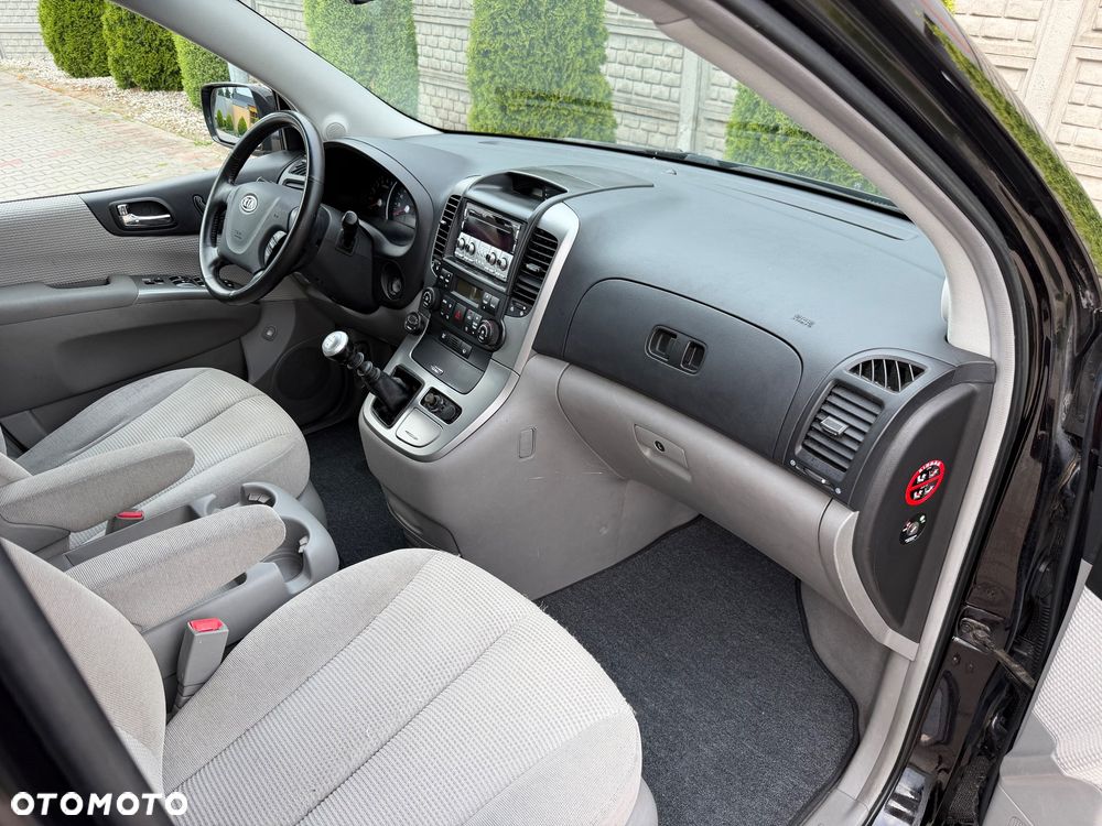 Kia Carnival 2.9 CRDi Tour - 30
