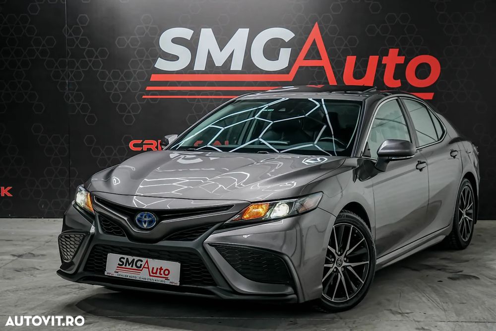 Toyota Camry Luxury - 23