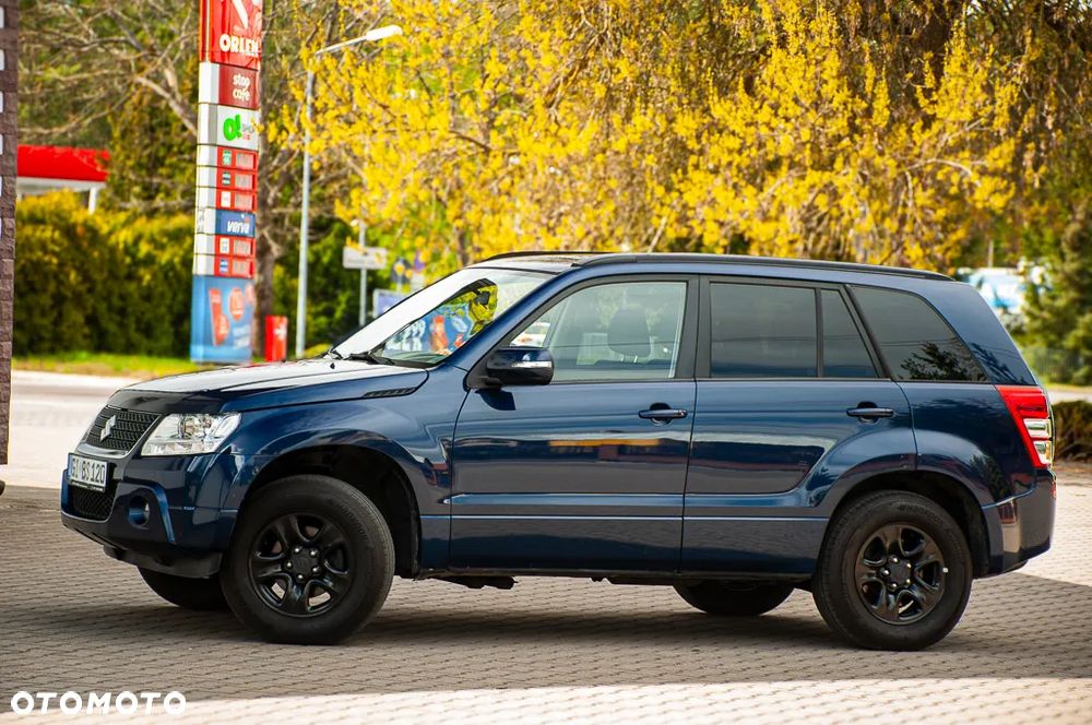 Suzuki Grand Vitara 2.0 Comfort + - 7