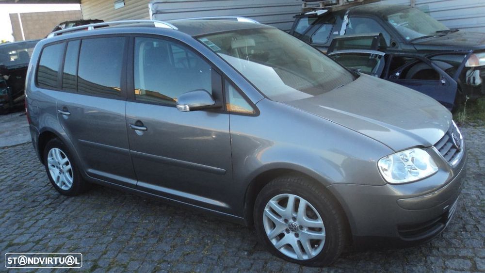 Volkswagen Touran 2.0 TDi 7Lug 2005 - Para Peças - 3