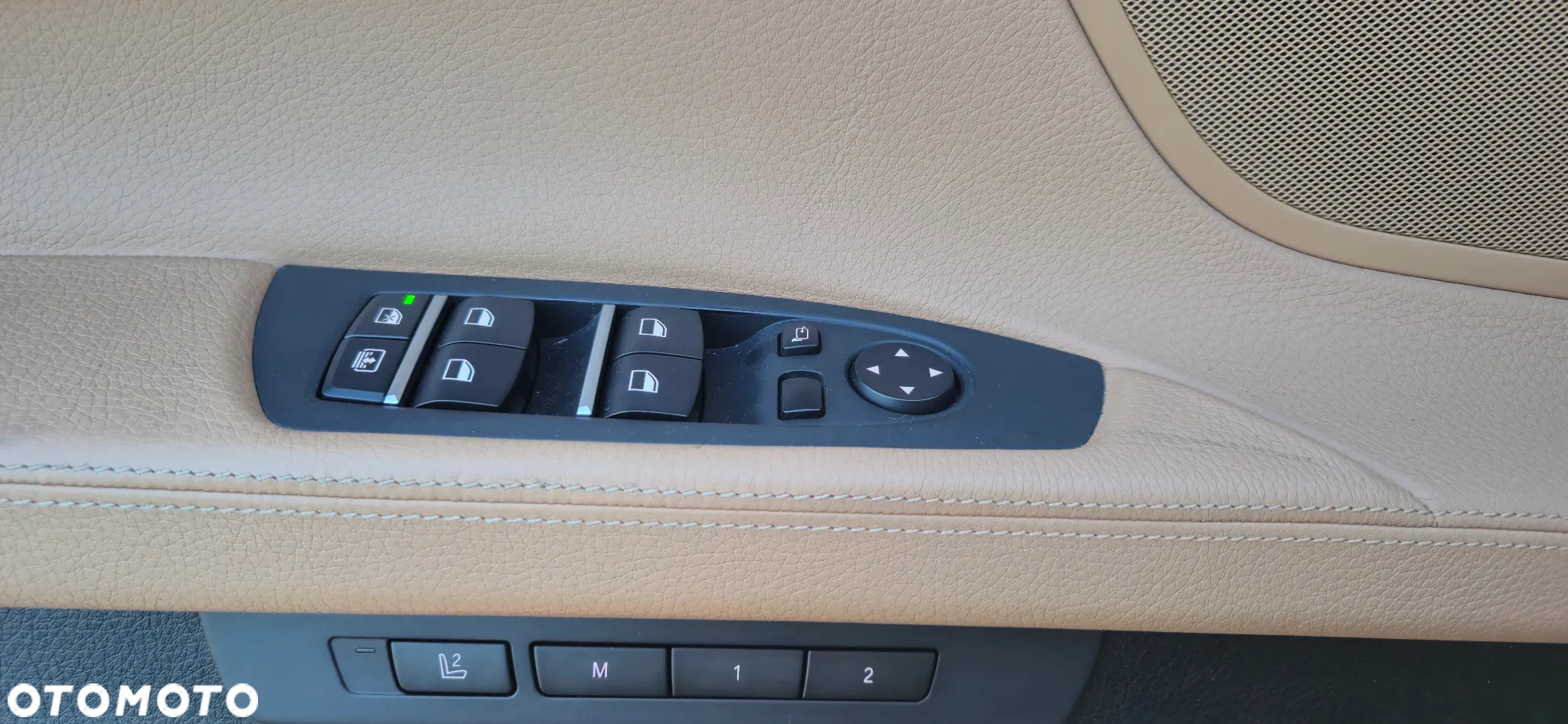 BMW Seria 7 750i xDrive - 11