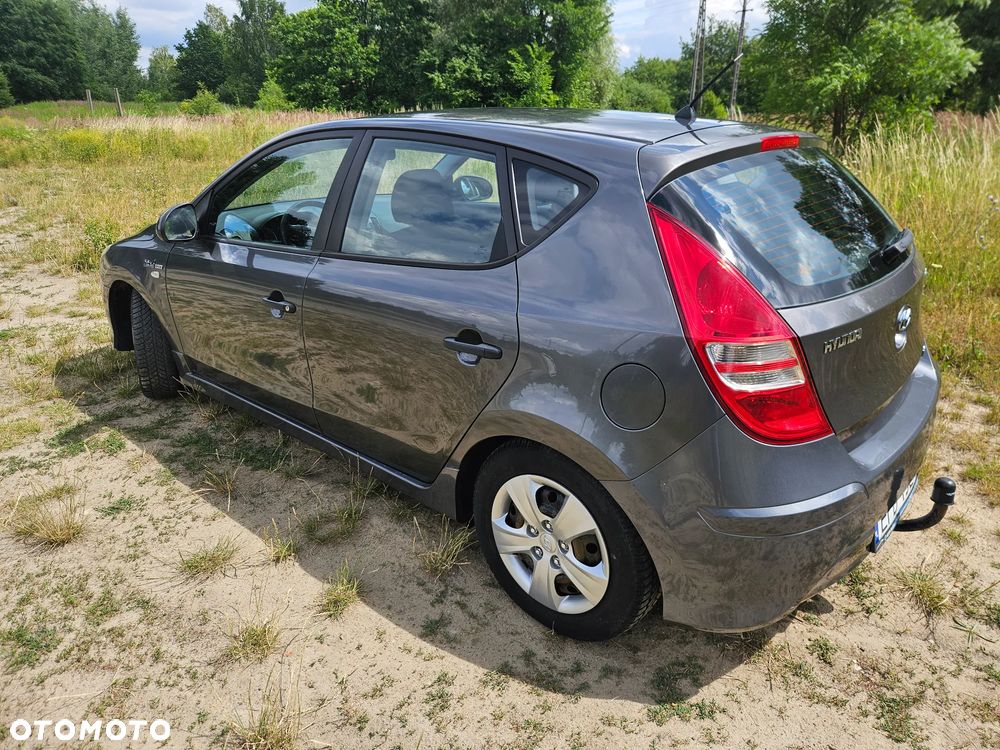 Hyundai i30 1.4 Base + World Cup - 2
