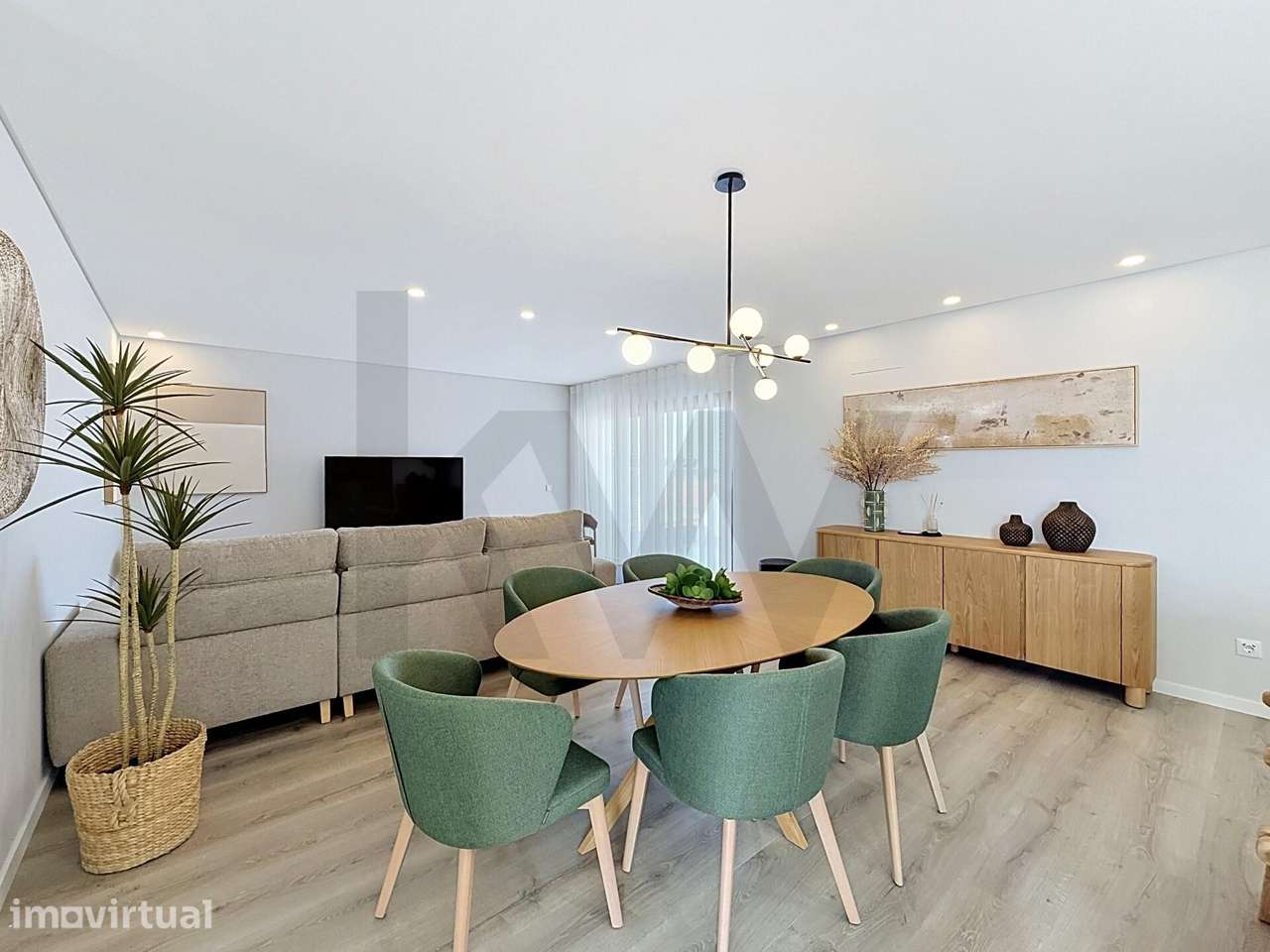 Apartamento T4 a poucos metros da Praia da Areia Branca - Grande imagem: 4/47