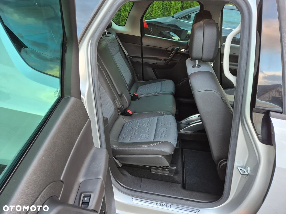 Opel Meriva 1.4 T Cosmo - 14