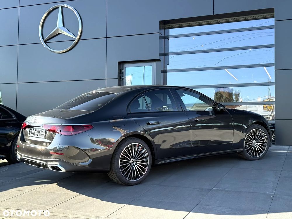Mercedes-Benz Klasa E - 8