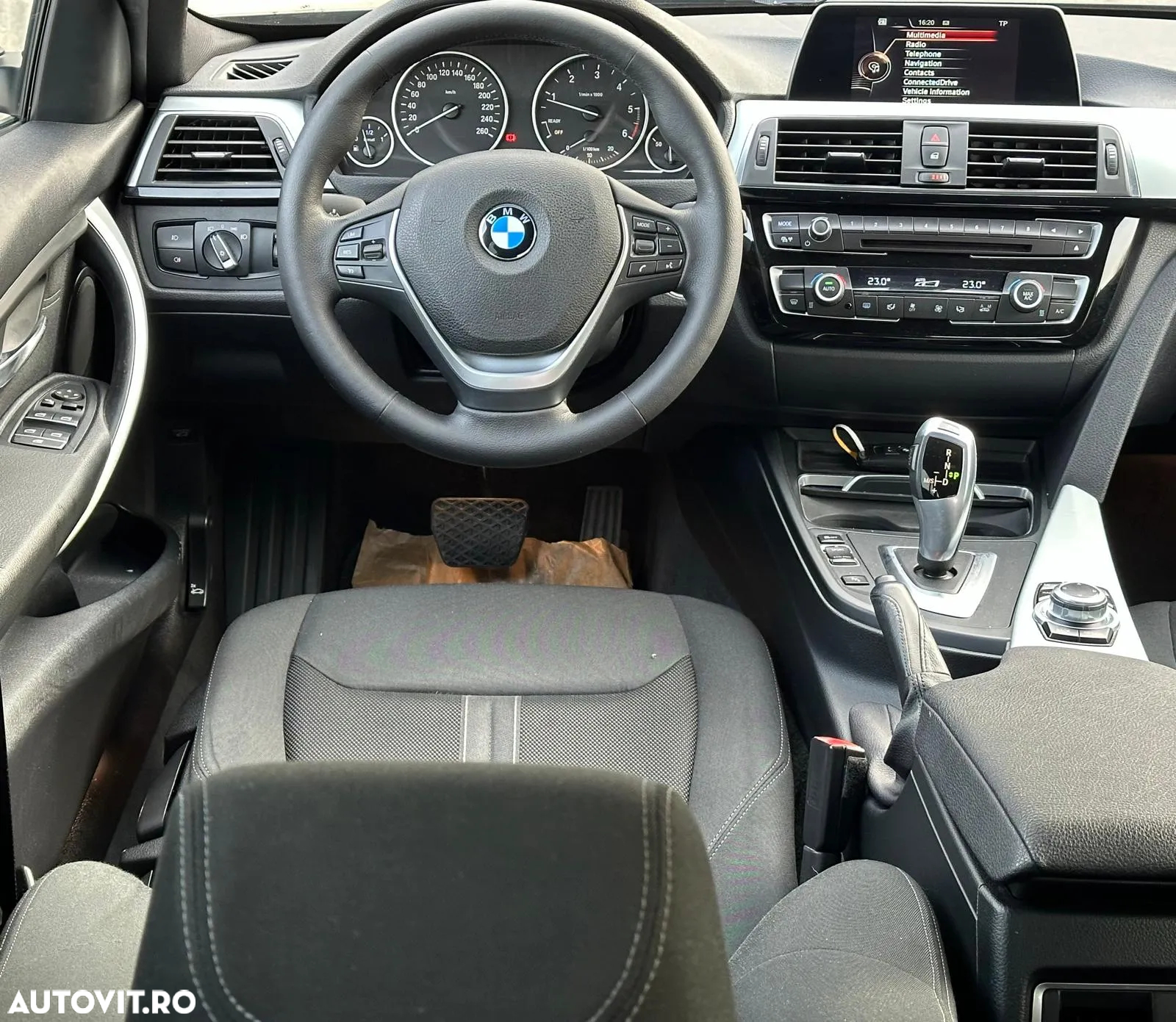 BMW Seria 3 318d Touring Aut. Advantage - 13