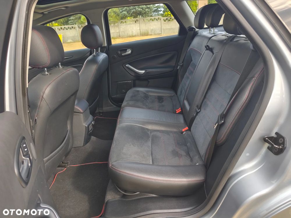 Ford Mondeo 2.2 TDCi Titanium S - 16