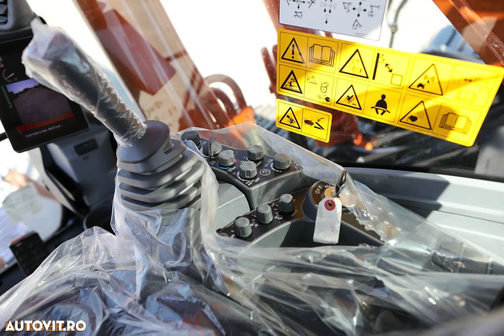 Hitachi Zaxis 350 - 7G, An 2025, Made in Japan - 18